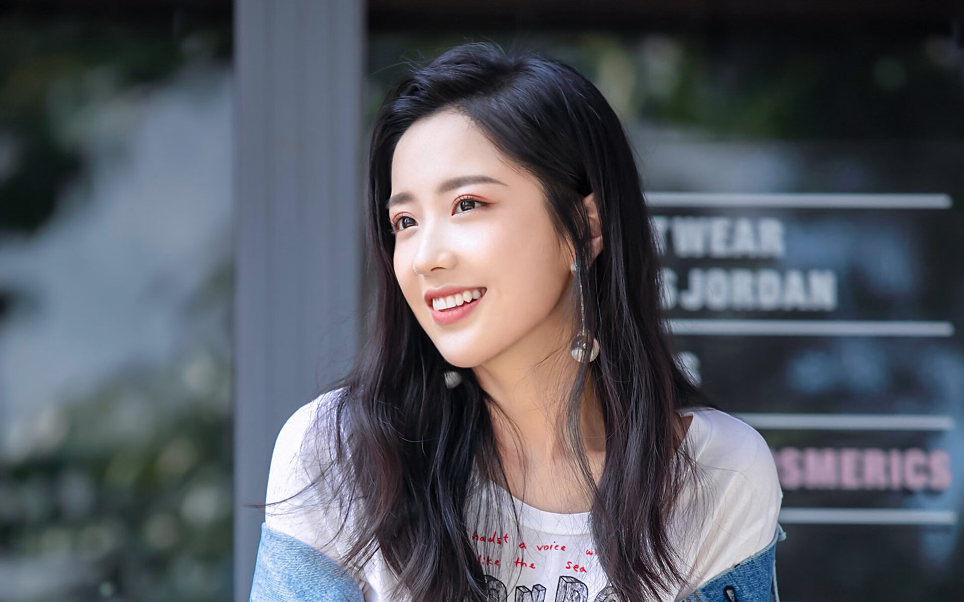 开云体育平台-逆境中的“战神”逆袭：那些逆转乾坤的英雄传奇，逆境成就英雄