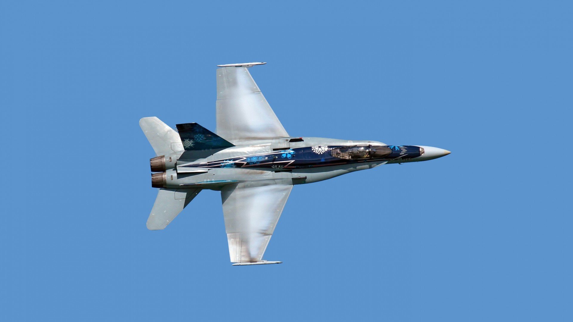 圣埃蒂安中场组织失误频出,需加强训练,圣埃蒂安主帅