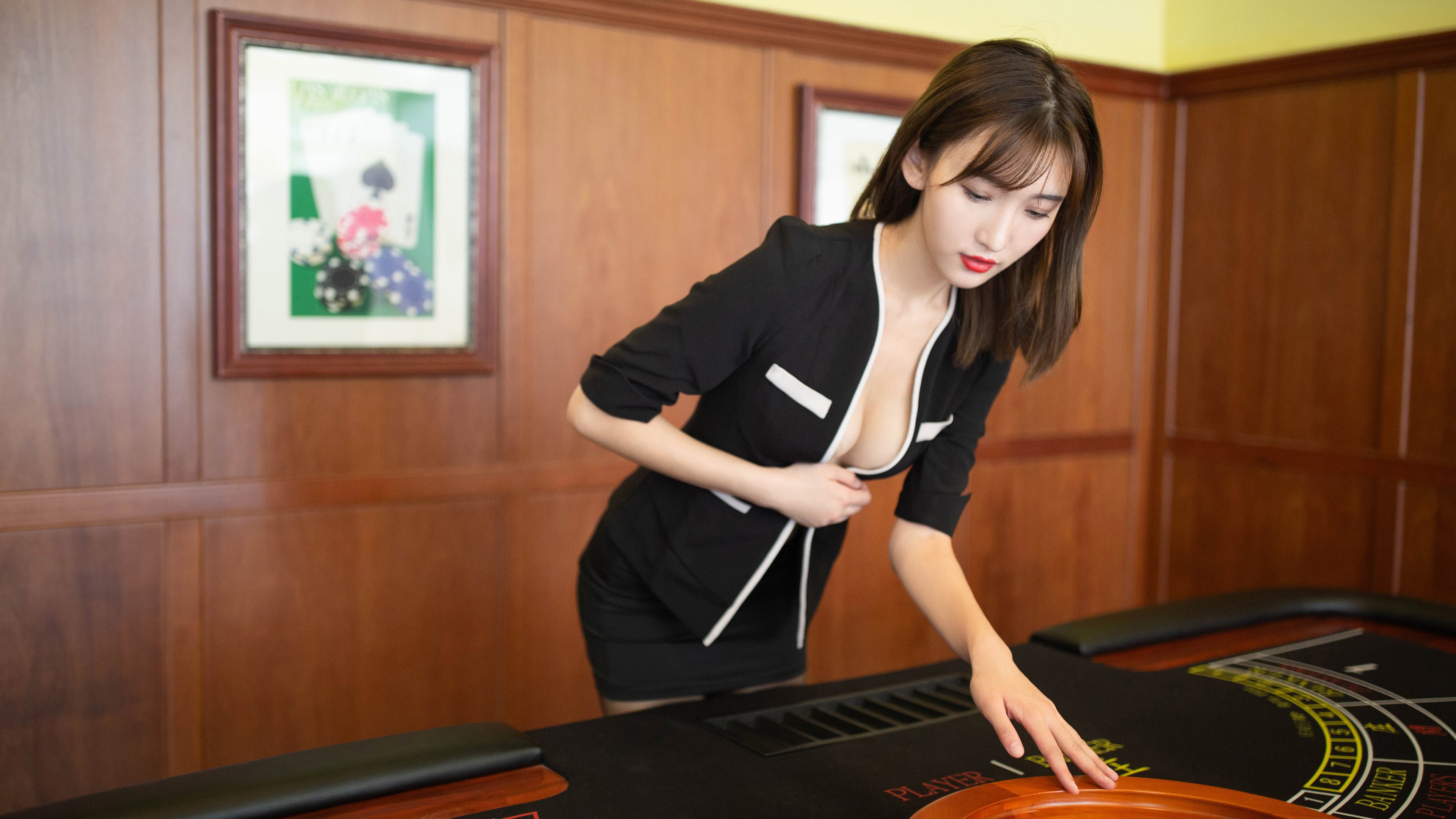 格拉纳达客场惜败,遗憾失去积分,格拉纳达换帅